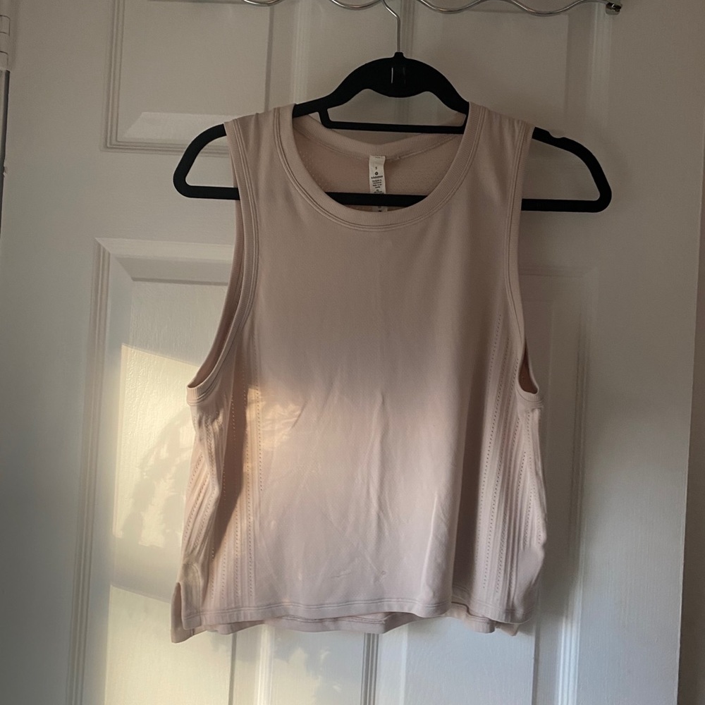 LULULEMON TANK